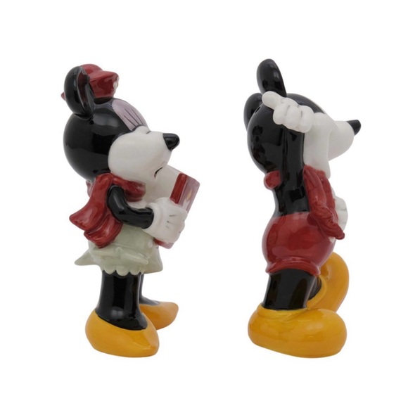 Mickey & Minnie NWT (R $25) Salt and Pepper Set - Picture 3 of 6